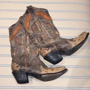 Corral boots